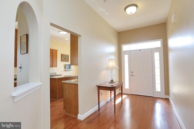 11077 Commanders Ln, White Plains, MD 20695 - photo 4