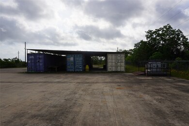 607 County Road 129d, Alvin, TX 77511 - photo 7