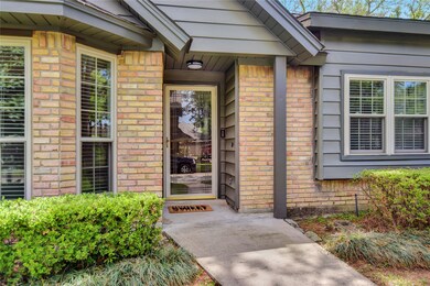 15610 Gilbertyn Dr, Tomball, TX 77377 - photo 2