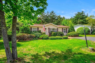 28 Great Brook Dr, Belmont, NH 03220 - photo 2