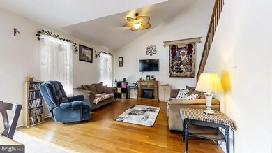 1228 Upland Dr, Fayetteville, PA 17222 - photo 5