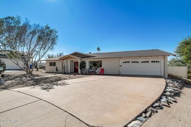 1-web-or-mls-N 22nd Pl-001