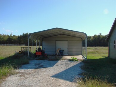 438 Hogan Ln, Whitesboro, TX 76273 - photo 3