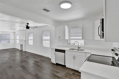 242 SW 9th St unit 1, Dania, FL 33004 - photo 7