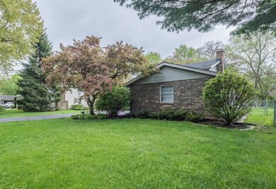 902 Scott St, Algonquin, IL 60102 - photo 5