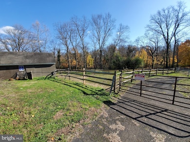 6435 Lewisville Ave, Bensalem, PA 19020 - photo 5