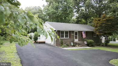 10702 Piedmont Dr, Fredericksburg, VA 22407 - photo 3