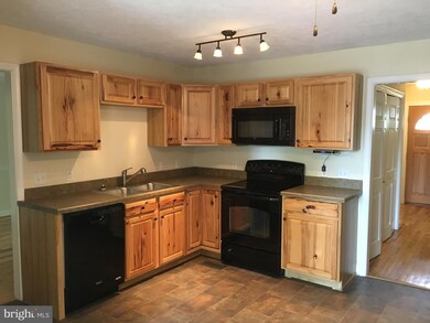 1634 Roberts St, Winchester, VA 22601 - photo 6