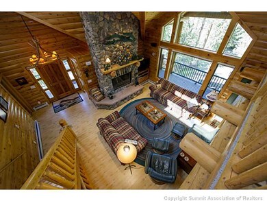 Den/Family/Great Room. 311 Red Hawk Cir - Great Ro