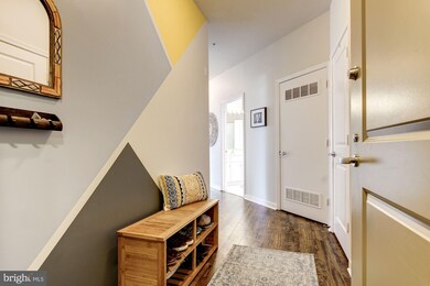 8045 Newell St unit 406, Silver Spring, MD 20910 - photo 2