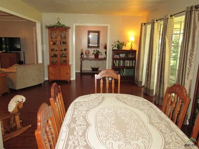 1301 Balmoral Dr, Tyler, TX 75703 - photo 4