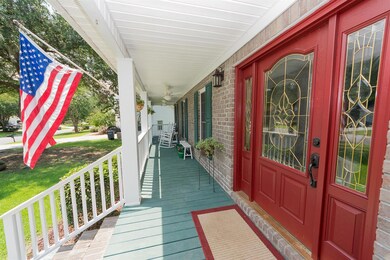 Beth Nixon - 3 - 5478 King Indigo Ct.