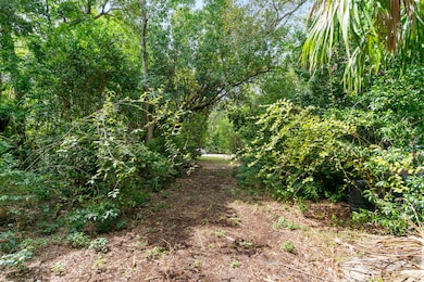 Adjacent Lot - Included