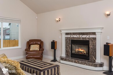 Living Room 4013-full