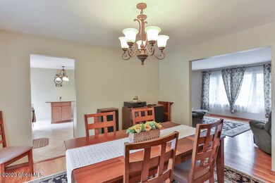 8 Longwood Dr, Albany, NY 12211 - photo 7