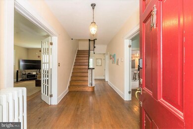 237 Ridgeway Rd, Catonsville, MD 21228 - photo 2