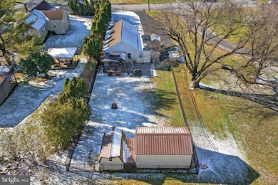 340 Florin Ave, Mount Joy, PA 17552 - photo 2