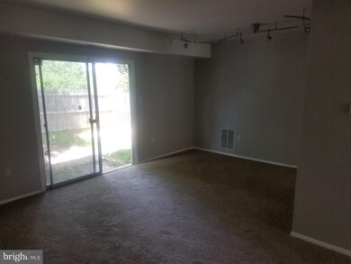 7608 Lotus Ct, Laurel, MD 20707 - photo 7