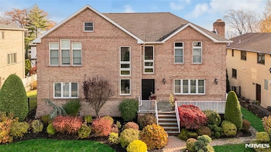 534 Brandon Place, Cliffside Park, NJ 07010 - photo 3