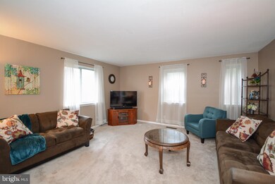 113 Paladin Dr, Wilmington, DE 19802 - photo 2