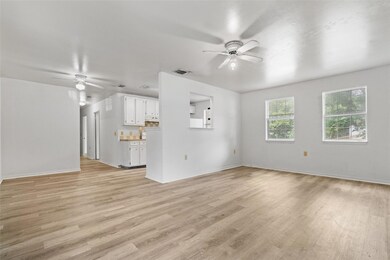 1304 Delano St unit B, Austin, TX 78721 - photo 2