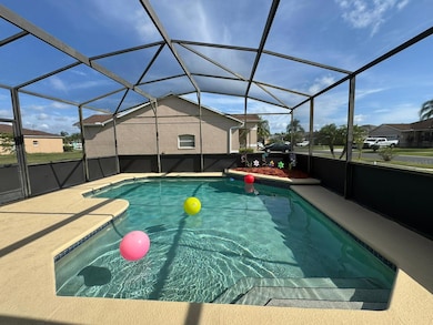 2526 Jasmine Trace Dr, Kissimmee, FL 34758 - photo 2