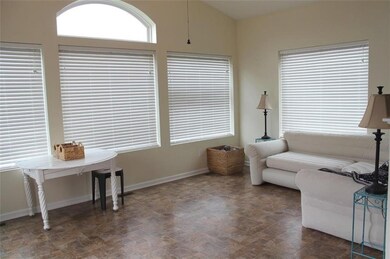 Bright, spacious morning room off the kitchen with