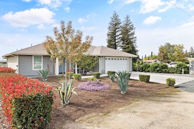 1478 N Belmont Rd unit E, Exeter, CA 93221 - photo 3