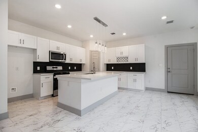 7804 Beckley St, Houston, TX 77088 - photo 2