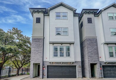 916 Yale St unit D, Houston, TX 77008 - photo 2