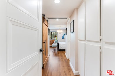 18100 Burbank Blvd unit 26, Tarzana, CA 91356 - photo 7