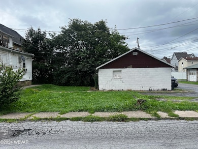 2421 W 4th St, Williamsport, PA 17701 - photo 3