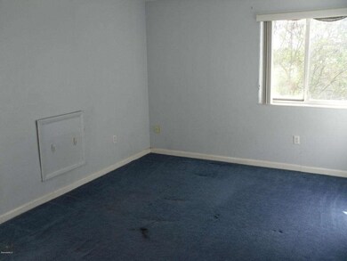 Poinsetta_Bedroom 3