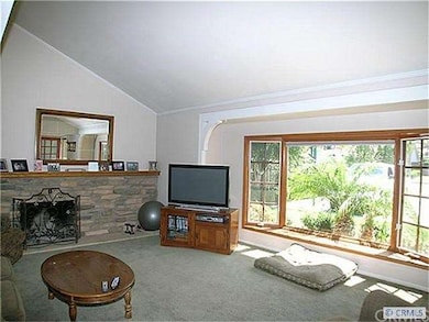 Large bay window facing fromt