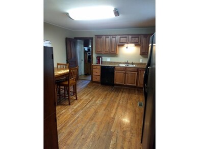 908 Hopson St, Johnson City, TN 37601 - photo 6