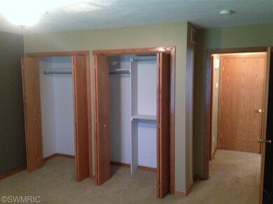 26 Brewer Park Cir unit 2, Byron Center, MI 49315 - photo 6