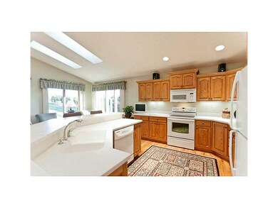 Kitchen. Plenty of counter space