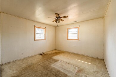 1023 Chippewa Cir, Carpentersville, IL 60110 - photo 7