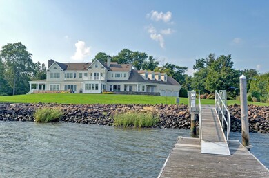 03_Back view from dock