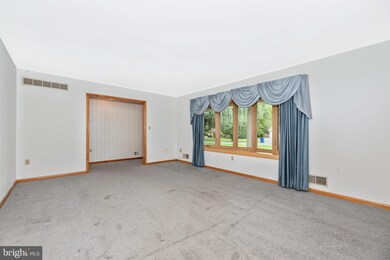 7914 Runnymeade Dr, Frederick, MD 21702 - photo 7