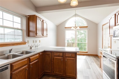 Brand new stainless appliances and new kitchen flo