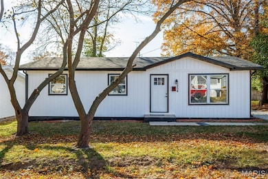 854 Parent St, Greenville, IL 62246 - photo 3