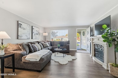 Hyde_251023_81ave_Yakima_12