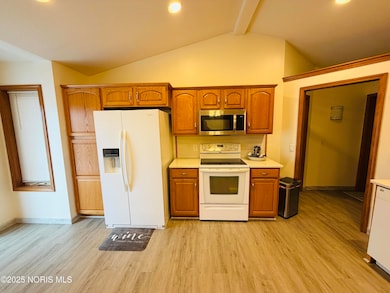 829 Greenbriar Ave, Paulding, OH 45879 - photo 7