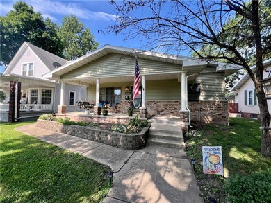 1013 S 15th St, Mattoon, IL 61938 - photo 3