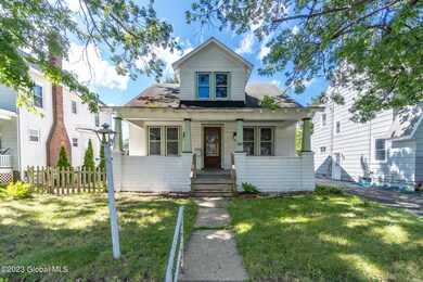 749 De Camp Ave-4