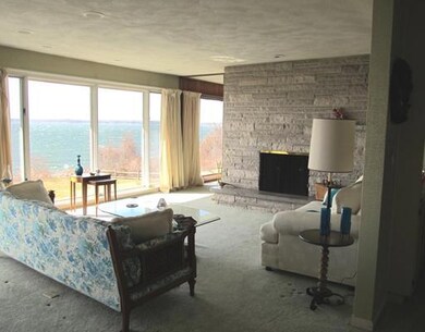 100 Briarcliff Ave, Warwick, RI 02889 - photo 2