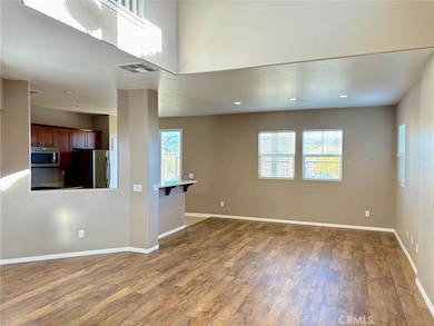 29212 Dakota Dr, Valencia, CA 91354 - photo 3