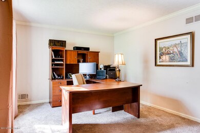 3708 W Locust Cir-18
