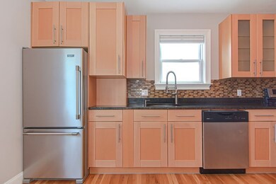 36 Washington Ave unit 4, Waltham, MA 02453 - photo 4